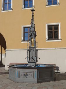 Rathausplatz - Marienbrunnen - 2016-04-28